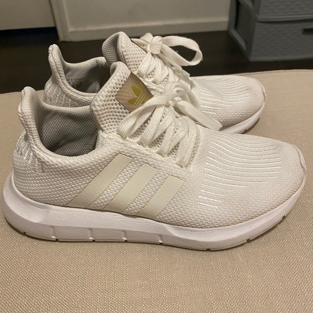 Adidas swift run